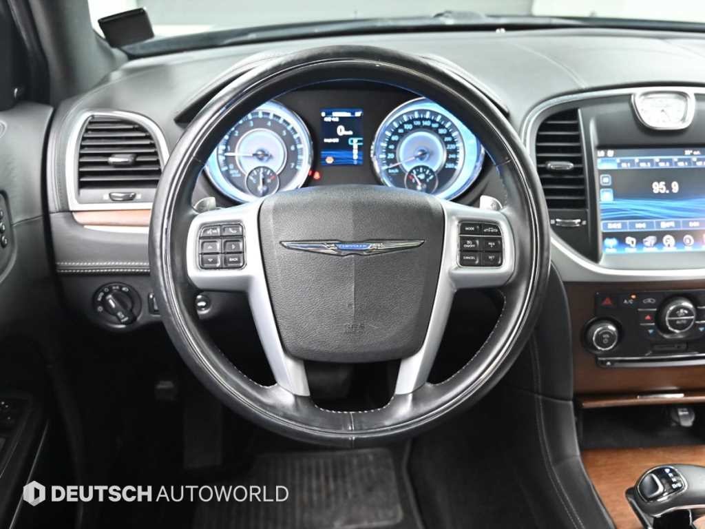 크라이슬러 300C 더뉴300C 3.6 AWD 이미지 13