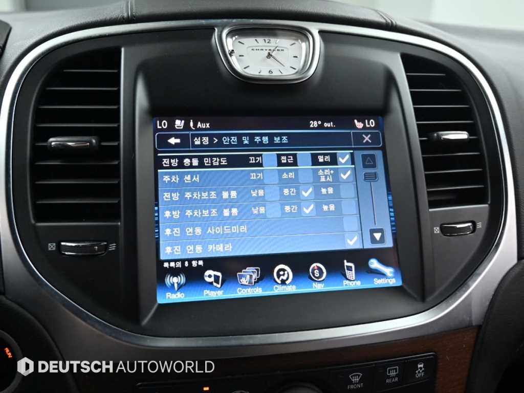크라이슬러 300C 더뉴300C 3.6 AWD 이미지 17