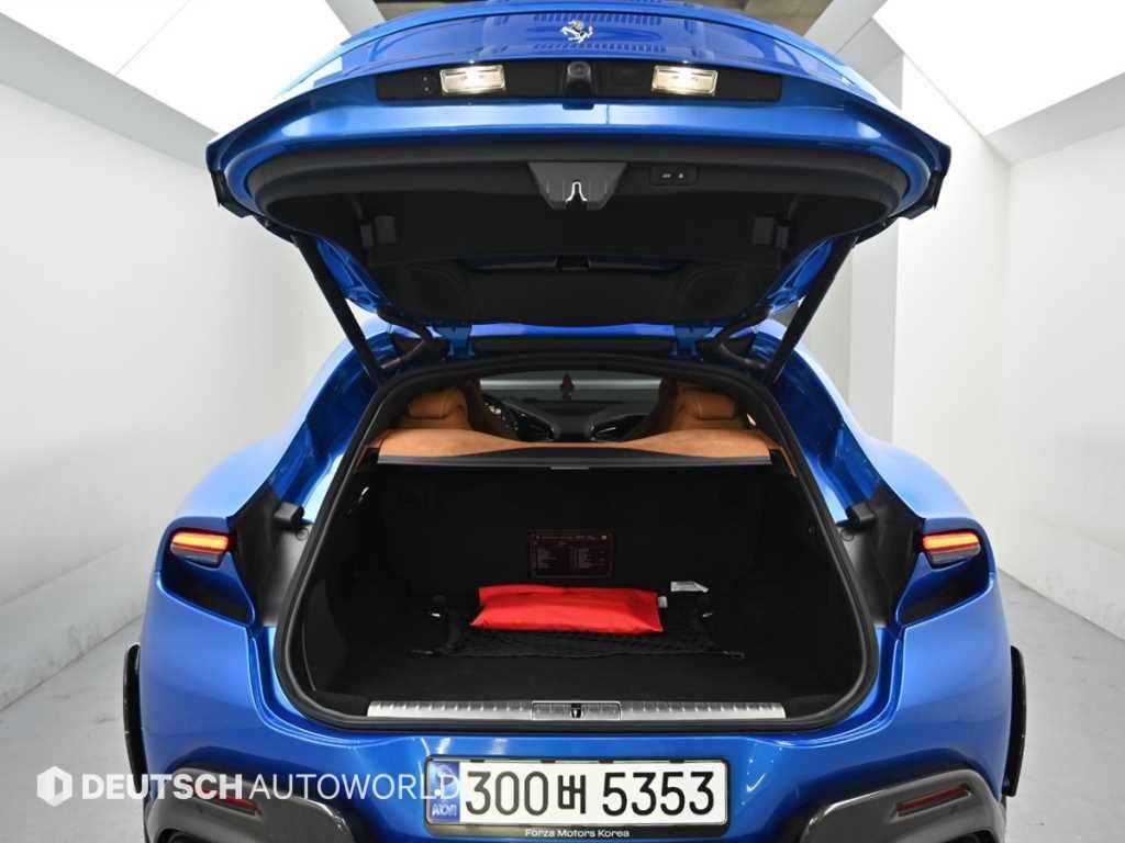 페라리 푸로산게 6.5 V12 이미지 19