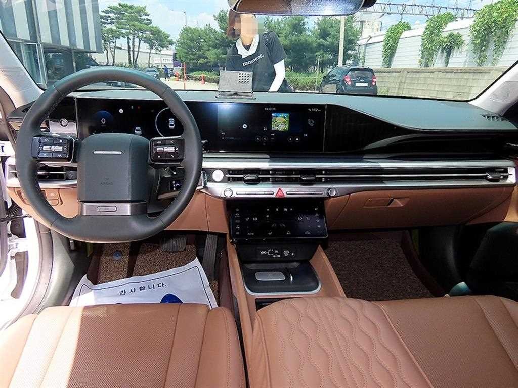 현대 그랜저 그랜저 (GN7) 가솔린 2.5 2WD 익스클루시브 이미지 7