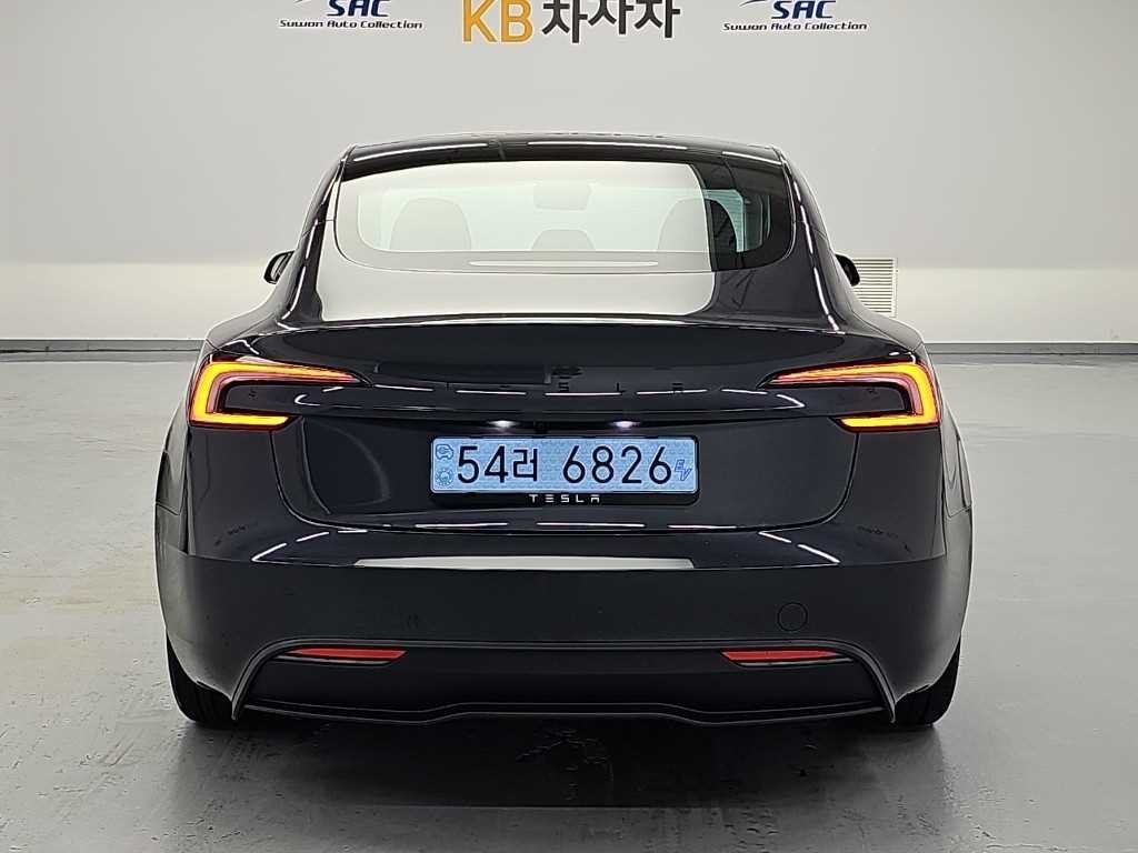 테슬라 모델 3 프리미엄 롱 레인지 이미지 3