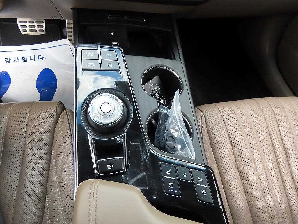 기아 K8 2.5 2WD 시그니처 이미지 11