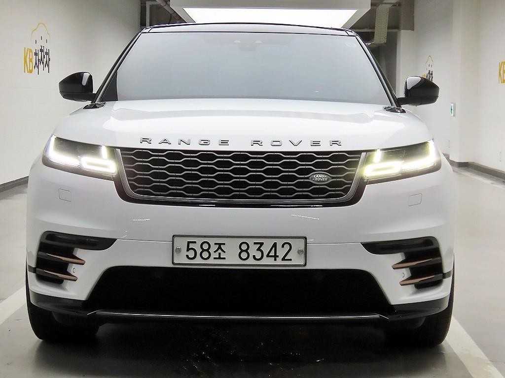 랜드로버 레인지로버 벨라 3.0 D300 R-다이나믹 SE 이미지 1