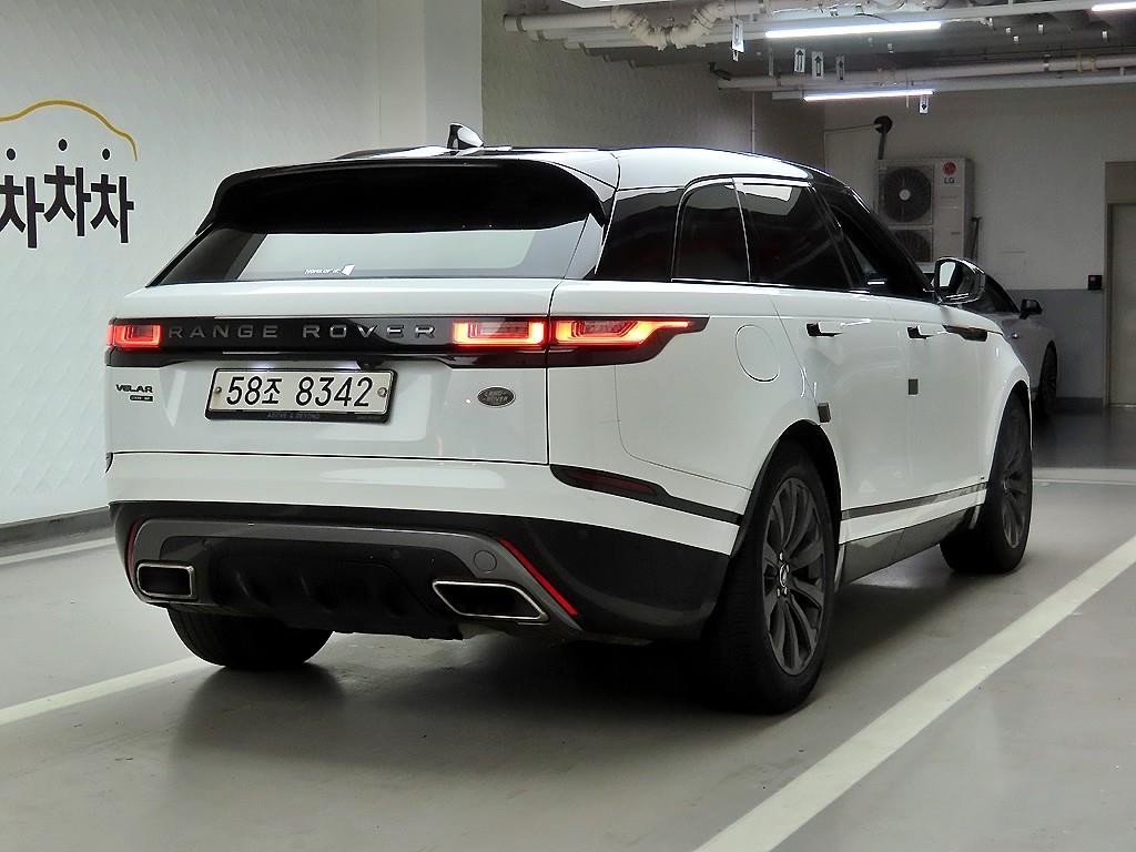 랜드로버 레인지로버 벨라 3.0 D300 R-다이나믹 SE 이미지 4