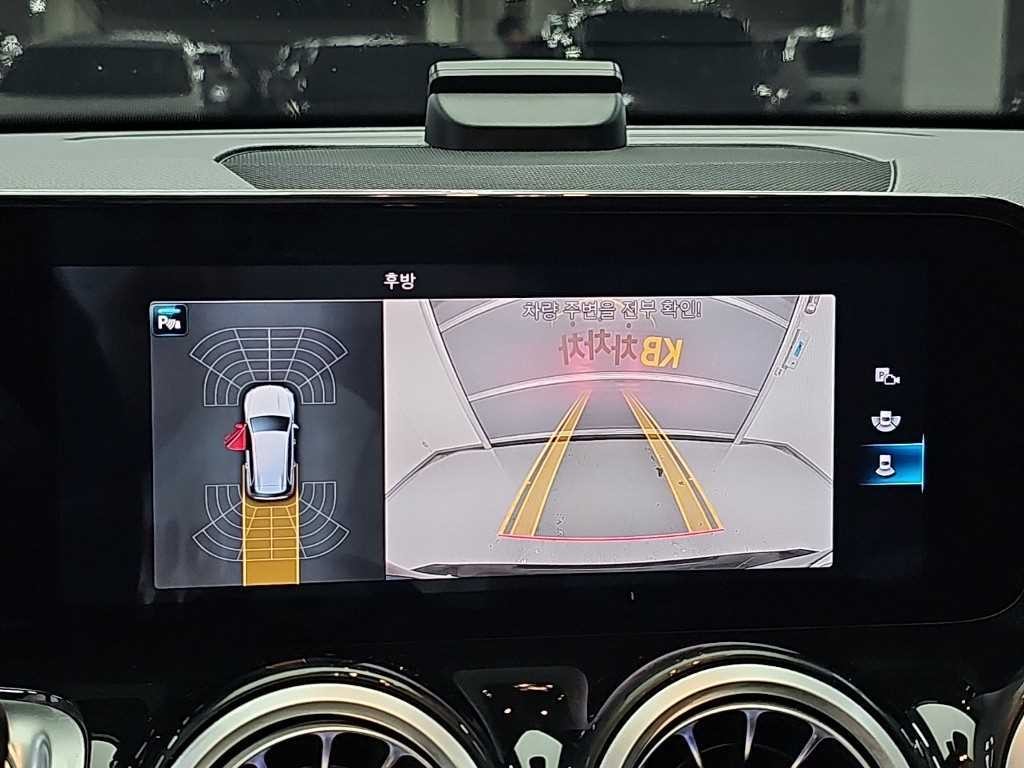 벤츠 GLB 클래스 GLB클래스 X247 GLB 250 4MATIC 이미지 16