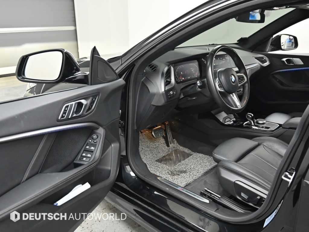 BMW 2시리즈 2시리즈 그란쿠페 (F44) 220i M 스포츠 이미지 11