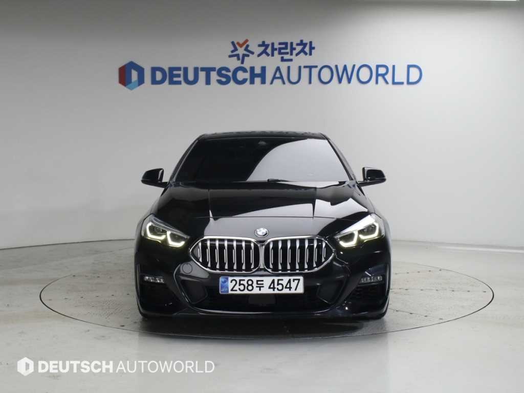BMW 2시리즈 2시리즈 그란쿠페 (F44) 220i M 스포츠 이미지 3