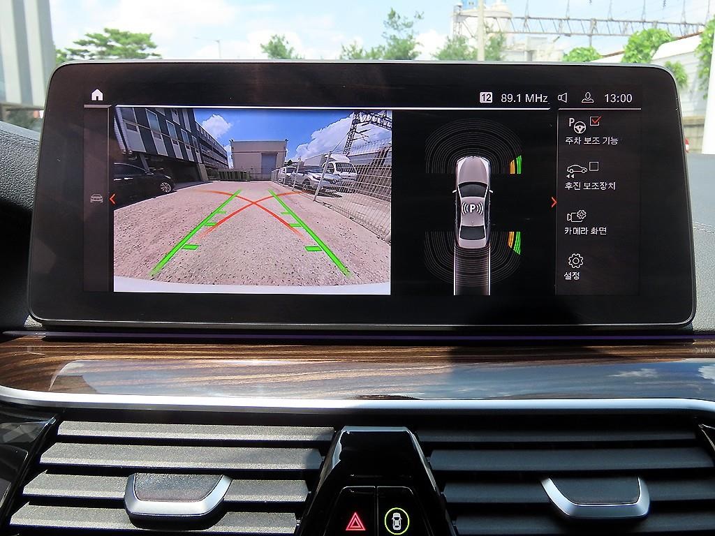 BMW 5시리즈 5시리즈 (G30) 520i M 스포츠 이미지 14