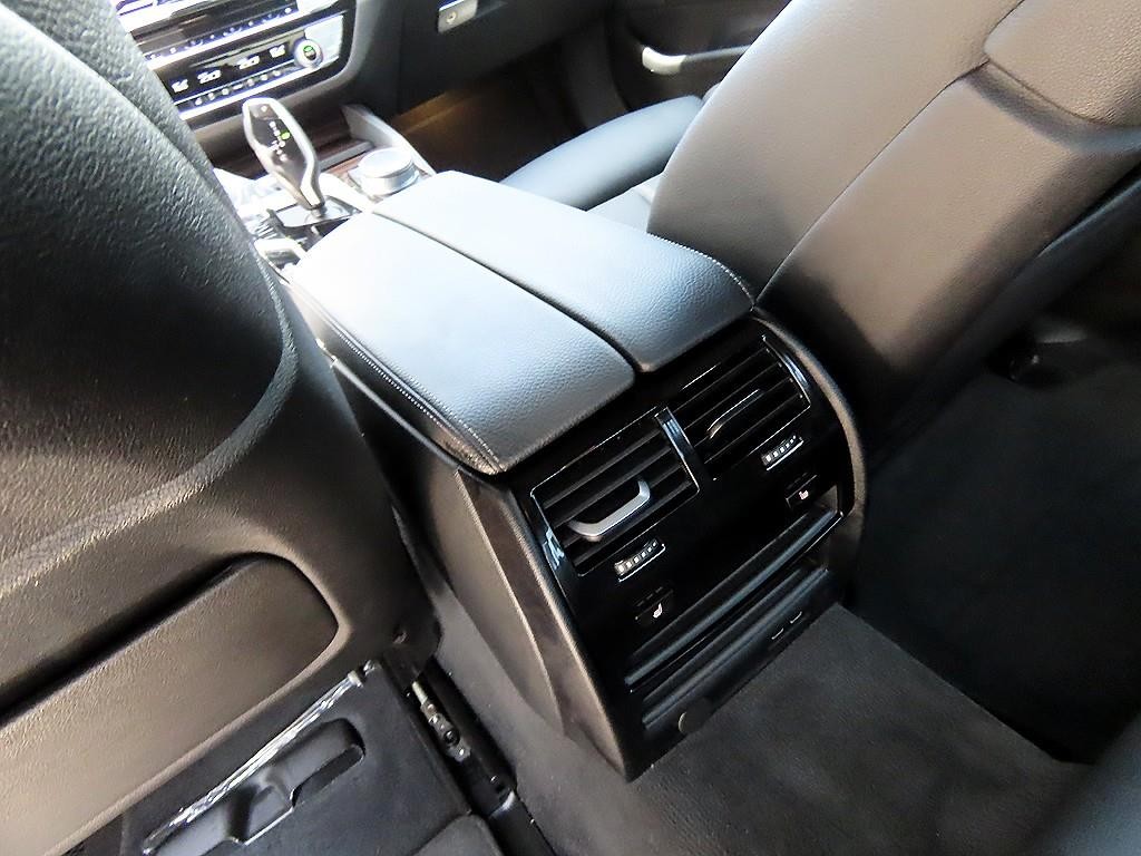 BMW 5시리즈 5시리즈 (G30) 520i M 스포츠 이미지 16