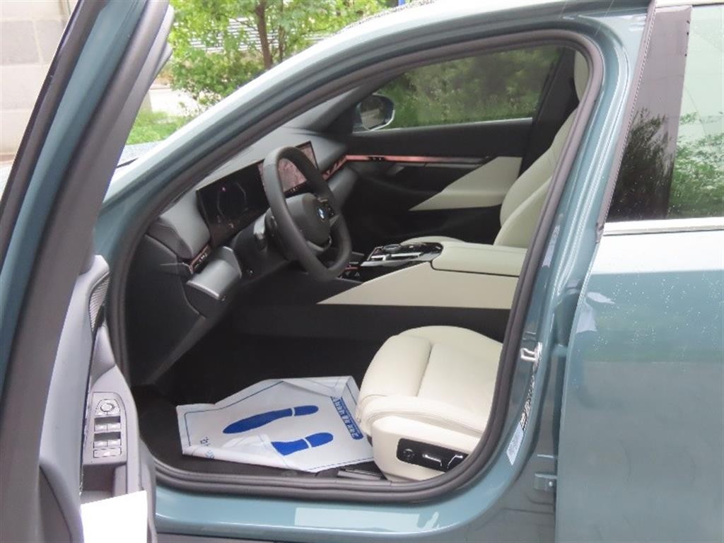 BMW 5시리즈 5시리즈 (G60) 520i 기본형 이미지 13