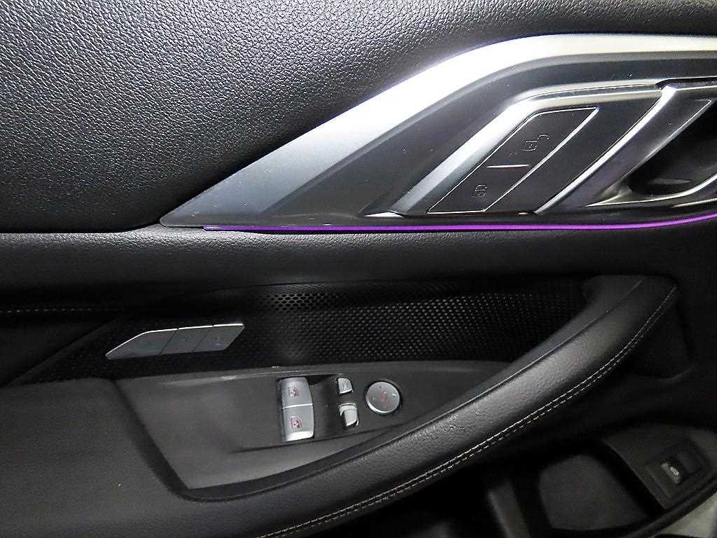 BMW 4시리즈 4시리즈 (G22) 420i 쿠페 M 스포츠 이미지 13