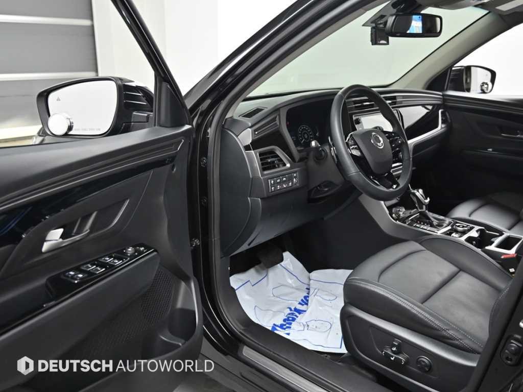 KG모빌리티(쌍용) 코란도 뷰티풀코란도 2WD 가솔린 1.5 C7 이미지 11