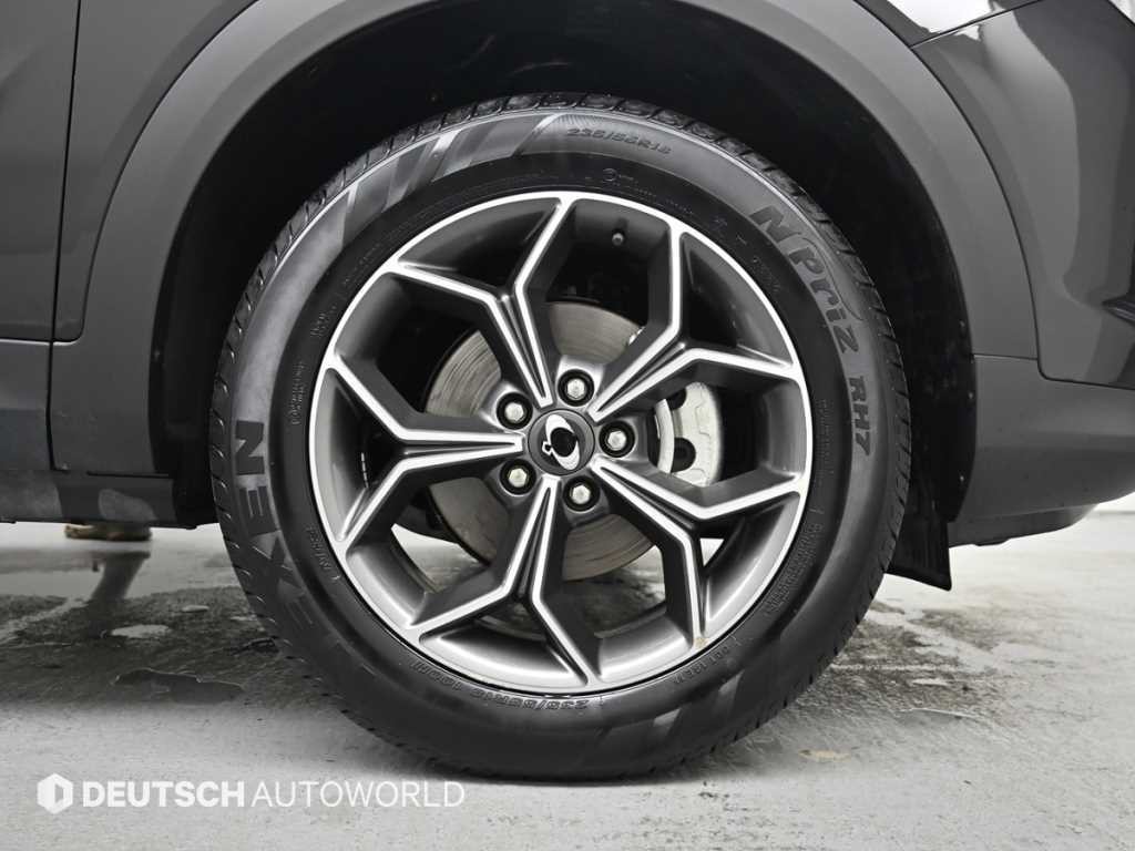 KG모빌리티(쌍용) 코란도 뷰티풀코란도 2WD 가솔린 1.5 C7 이미지 5