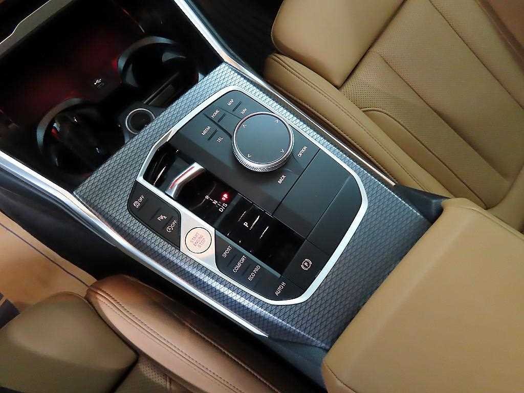 BMW 3시리즈 3시리즈 (G20) 320i M 스포츠 이미지 10