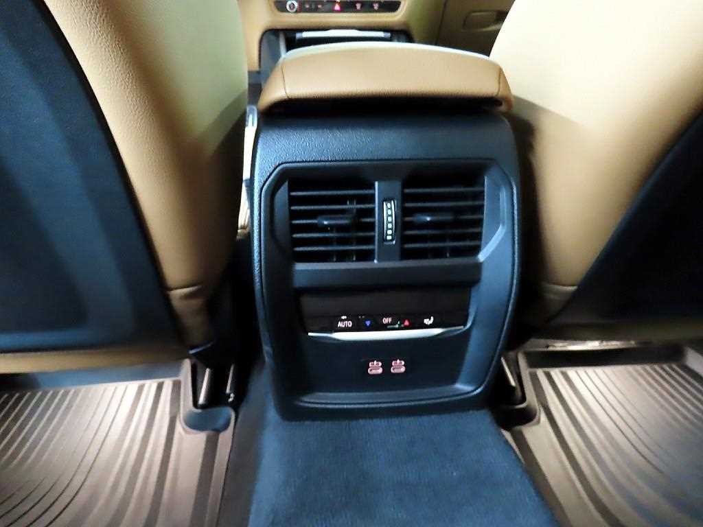 BMW 3시리즈 3시리즈 (G20) 320i M 스포츠 이미지 12