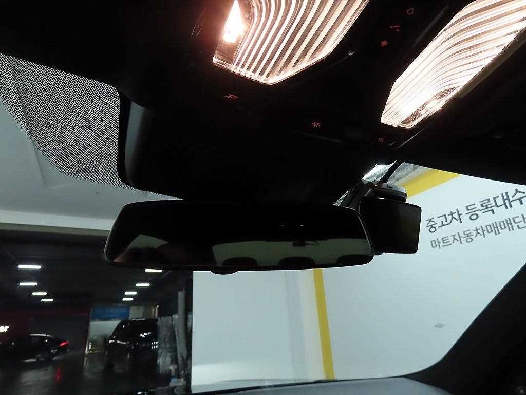 BMW 3시리즈 3시리즈 (G20) 320i M 스포츠 이미지 16