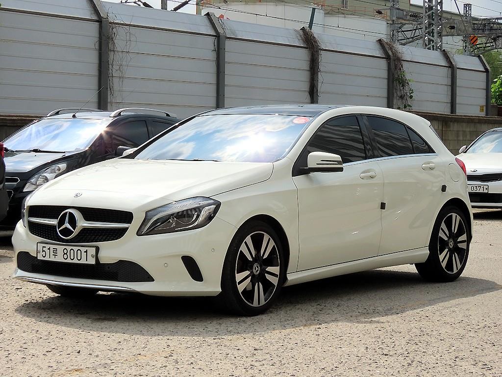 벤츠 A 클래스 A클래스 W176 A200 이미지 2