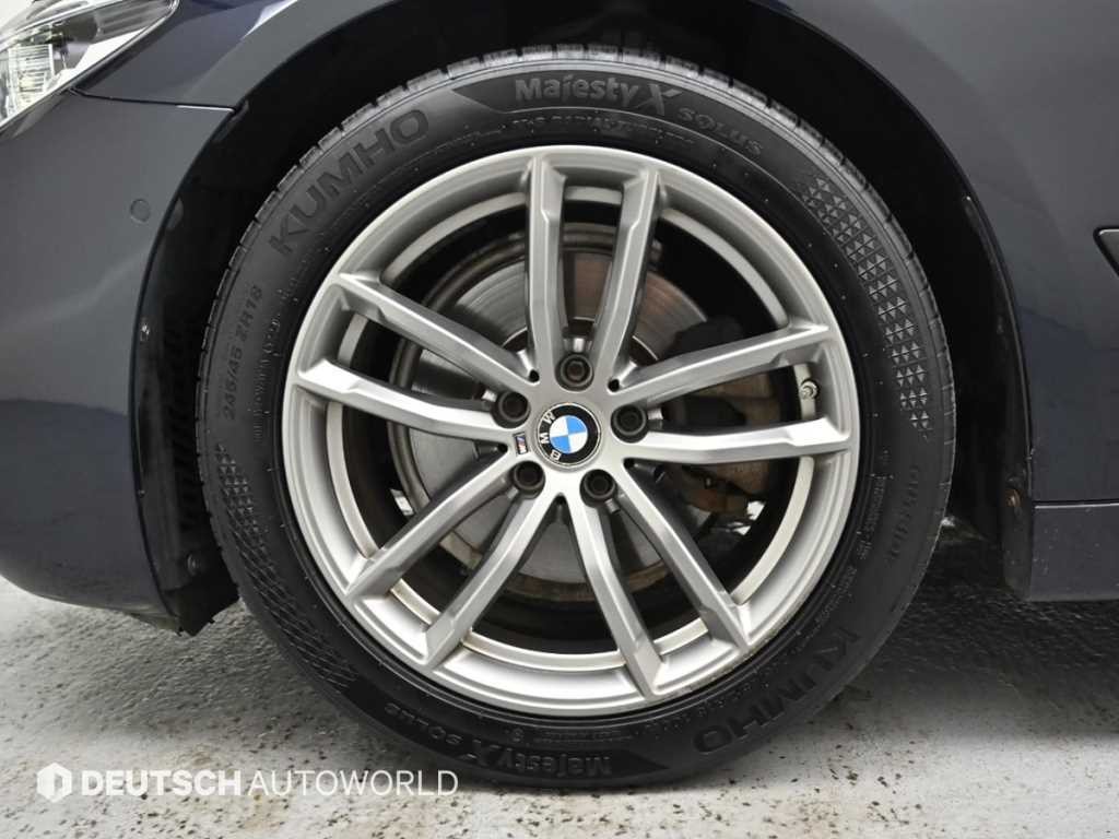 BMW 5시리즈 5시리즈 (G30) 520d M 스포츠 플러스 이미지 6