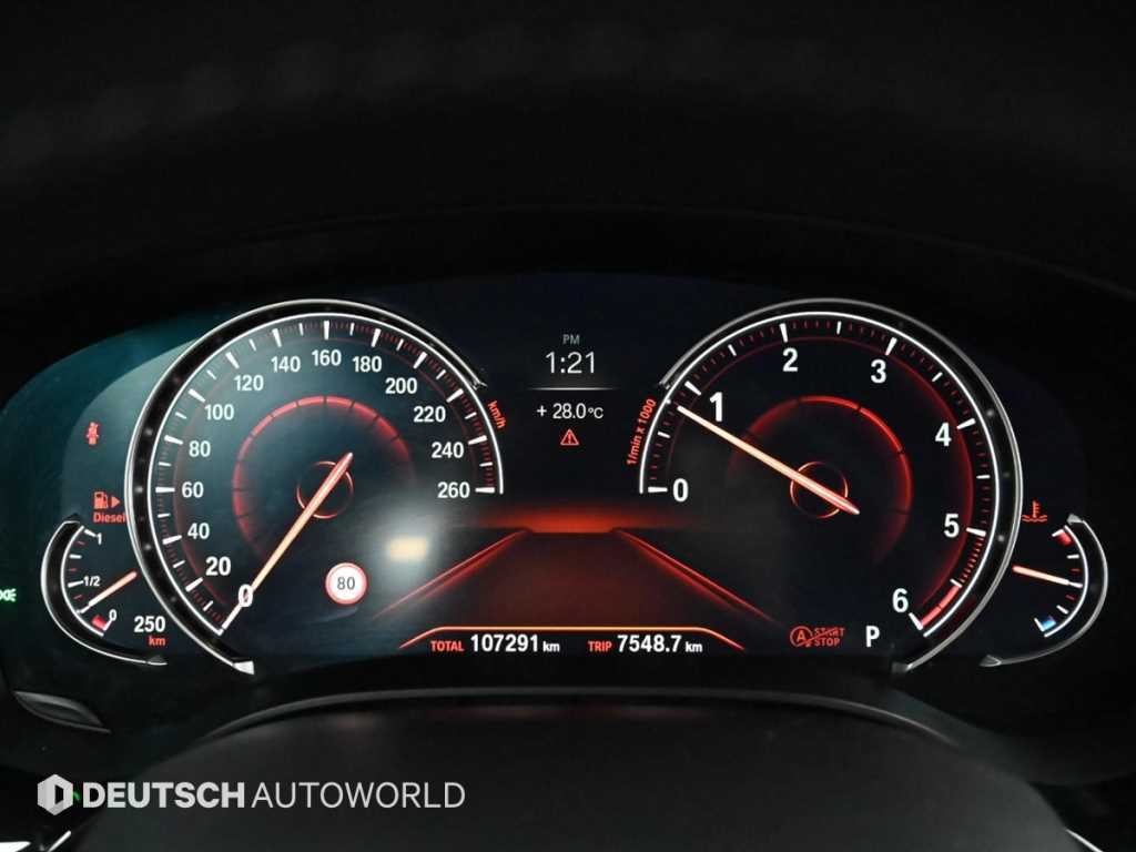 BMW 5시리즈 5시리즈 (G30) 520d M 스포츠 플러스 이미지 9