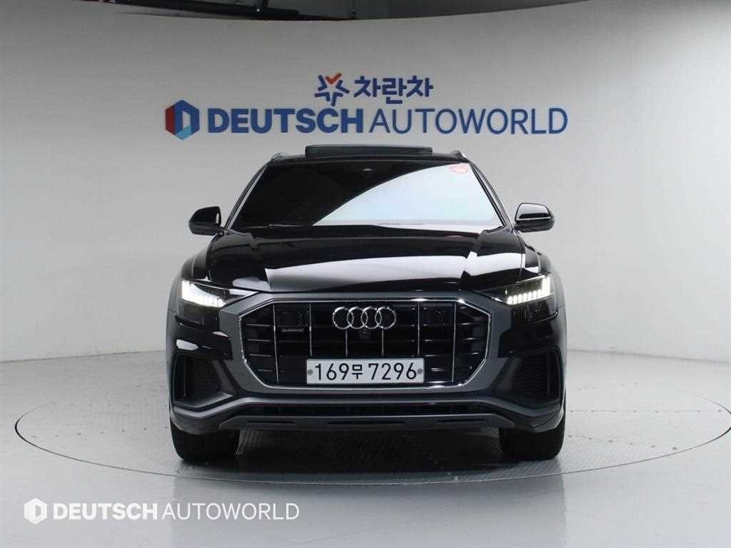 아우디 Q8 45 TDI 콰트로 프리미엄 이미지 1