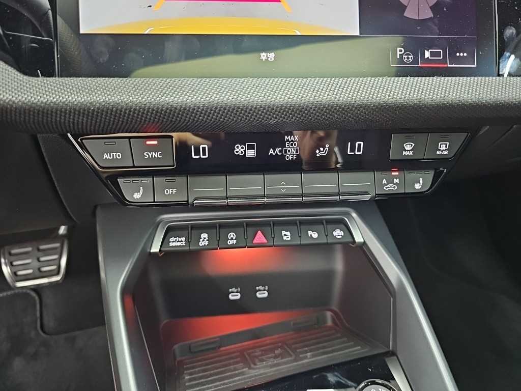 아우디 A3 A3(8Y) 40 TFSI 콰트로 프리미엄 이미지 10