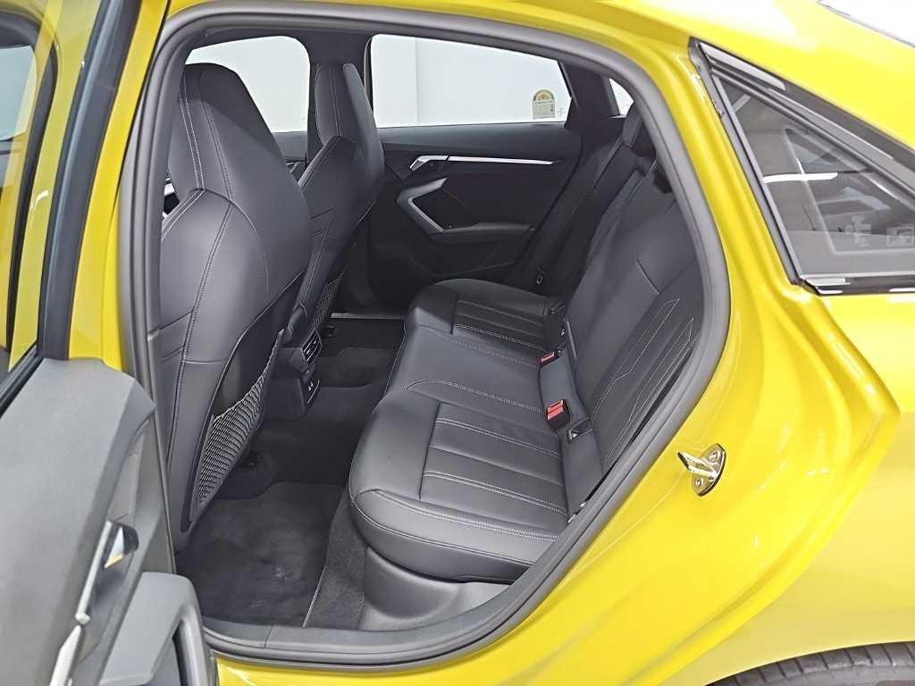 아우디 A3 A3(8Y) 40 TFSI 콰트로 프리미엄 이미지 12