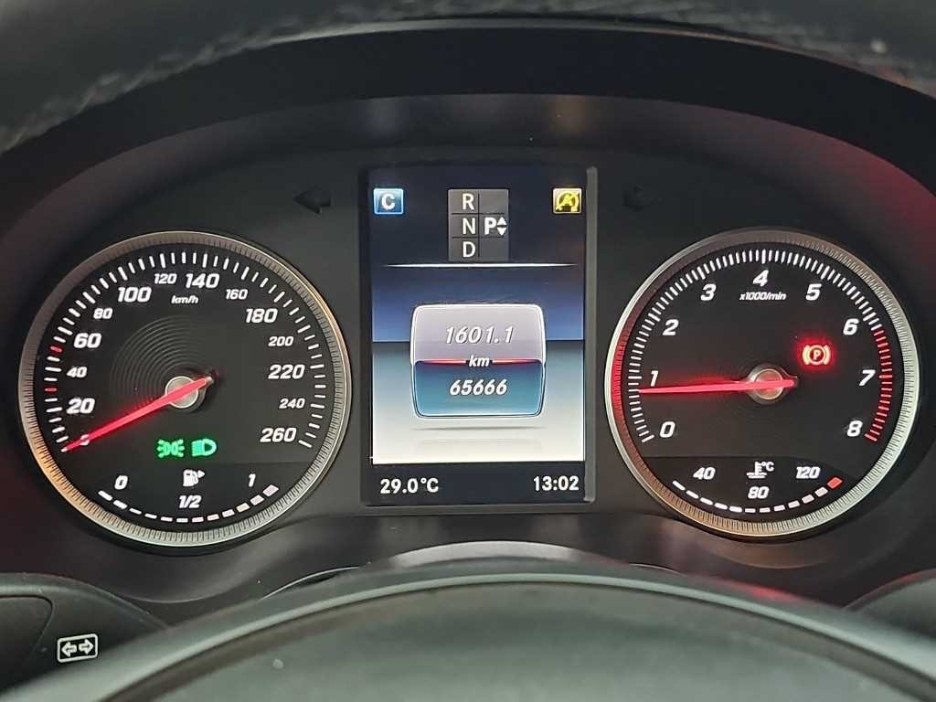 벤츠 C 클래스 C클래스 W205 C200 이미지 6