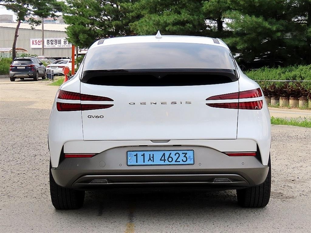 제네시스 GV60 스탠다드 2WD 이미지 4