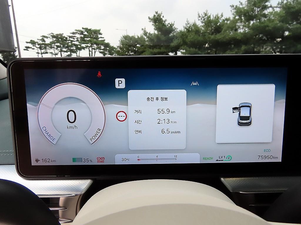 제네시스 GV60 스탠다드 2WD 이미지 9