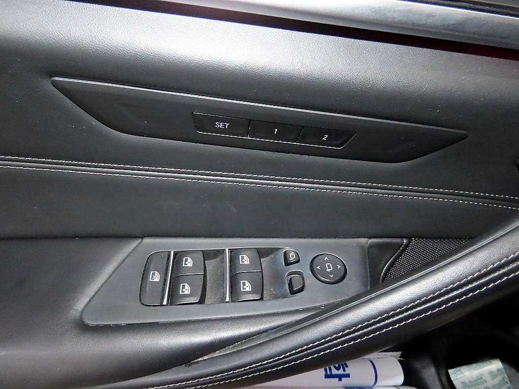 BMW 5시리즈 5시리즈 (G30) 520d xDrive M 스포츠 플러스 이미지 13