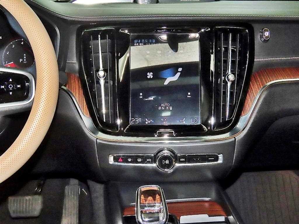 볼보 S60 S60(3세대) B5 인스크립션 이미지 11