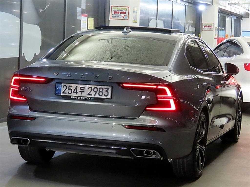 볼보 S60 S60(3세대) B5 인스크립션 이미지 4