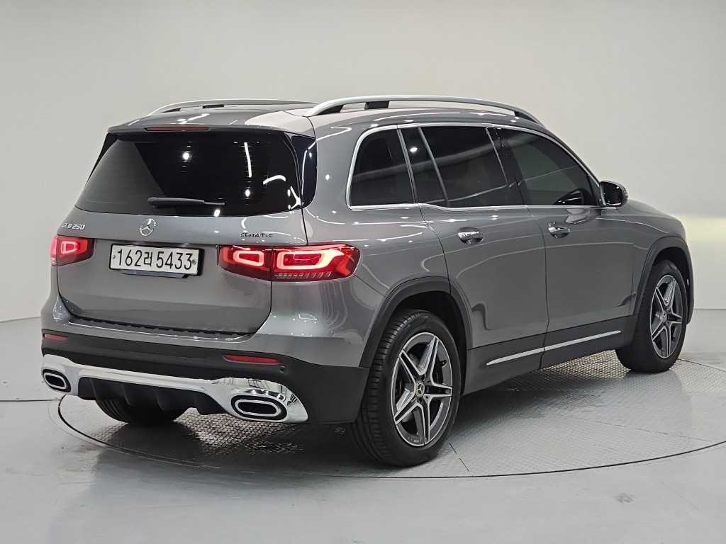 벤츠 GLB 클래스 GLB클래스 X247 GLB 250 4MATIC 이미지 4
