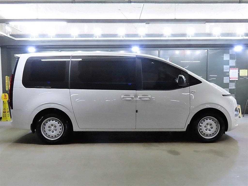 현대 스타리아 2WD 디젤 투어러 스마트 11인승 이미지 3