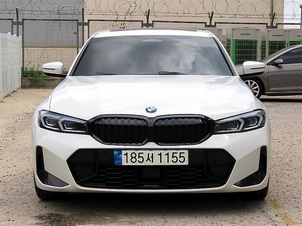 BMW 3시리즈 3시리즈 (G20) 320i M 스포츠 이미지 1