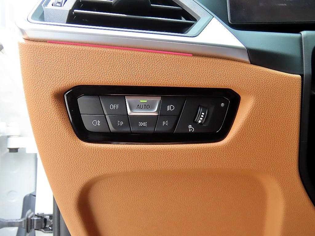 BMW 3시리즈 3시리즈 (G20) 320i M 스포츠 이미지 13