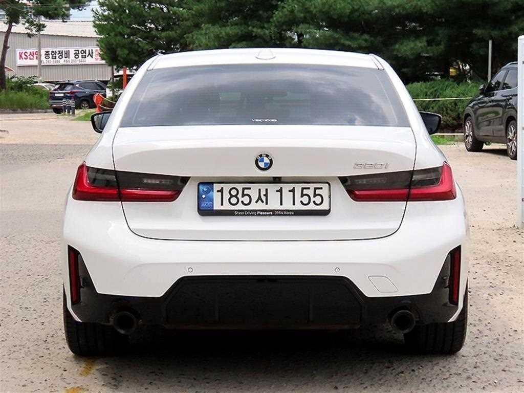 BMW 3시리즈 3시리즈 (G20) 320i M 스포츠 이미지 4