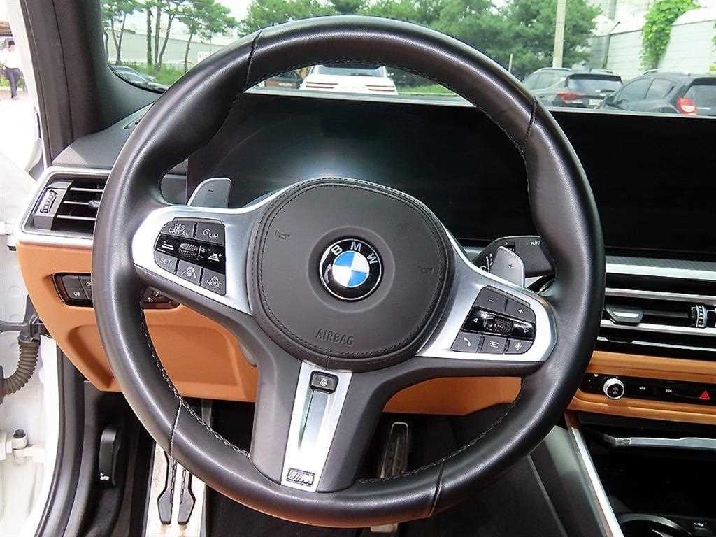 BMW 3시리즈 3시리즈 (G20) 320i M 스포츠 이미지 8