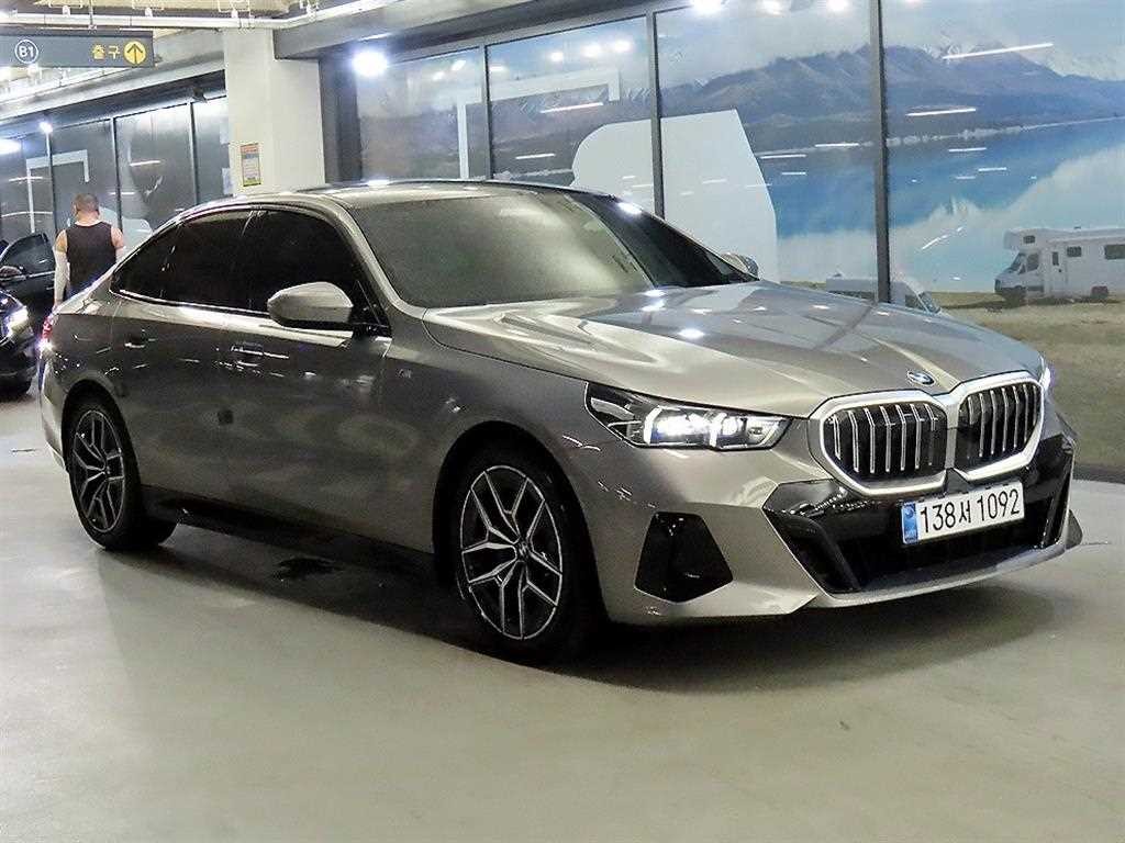 BMW 5시리즈 5시리즈 (G60) 520i 기본형 이미지 1