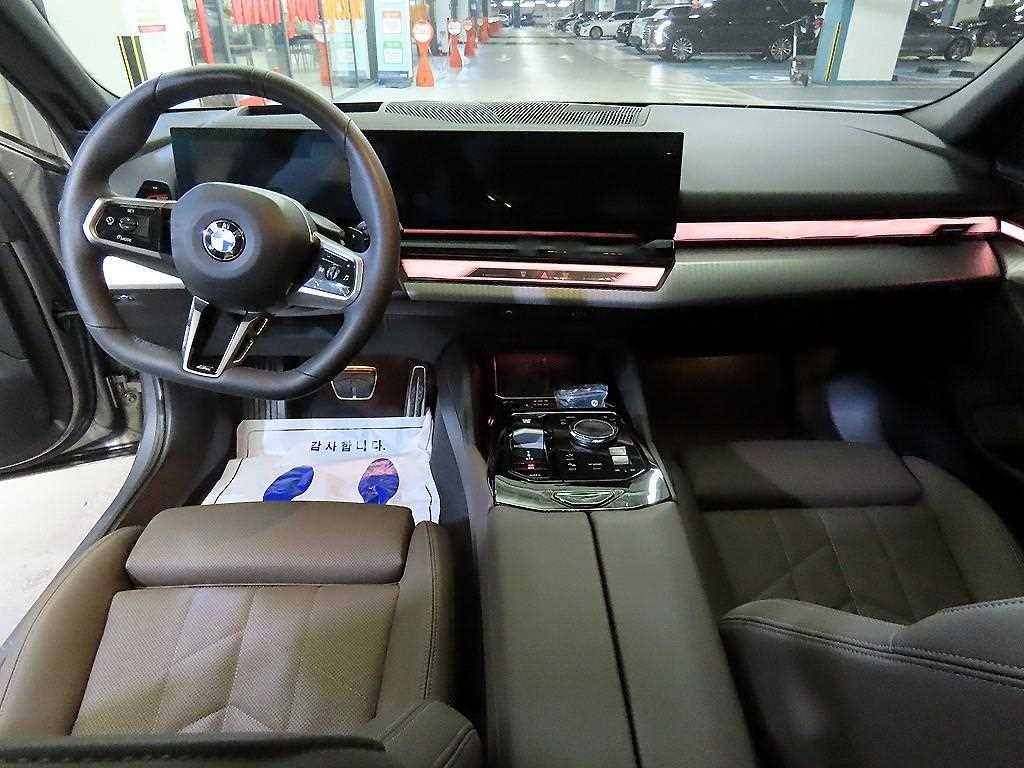 BMW 5시리즈 5시리즈 (G60) 520i 기본형 이미지 10