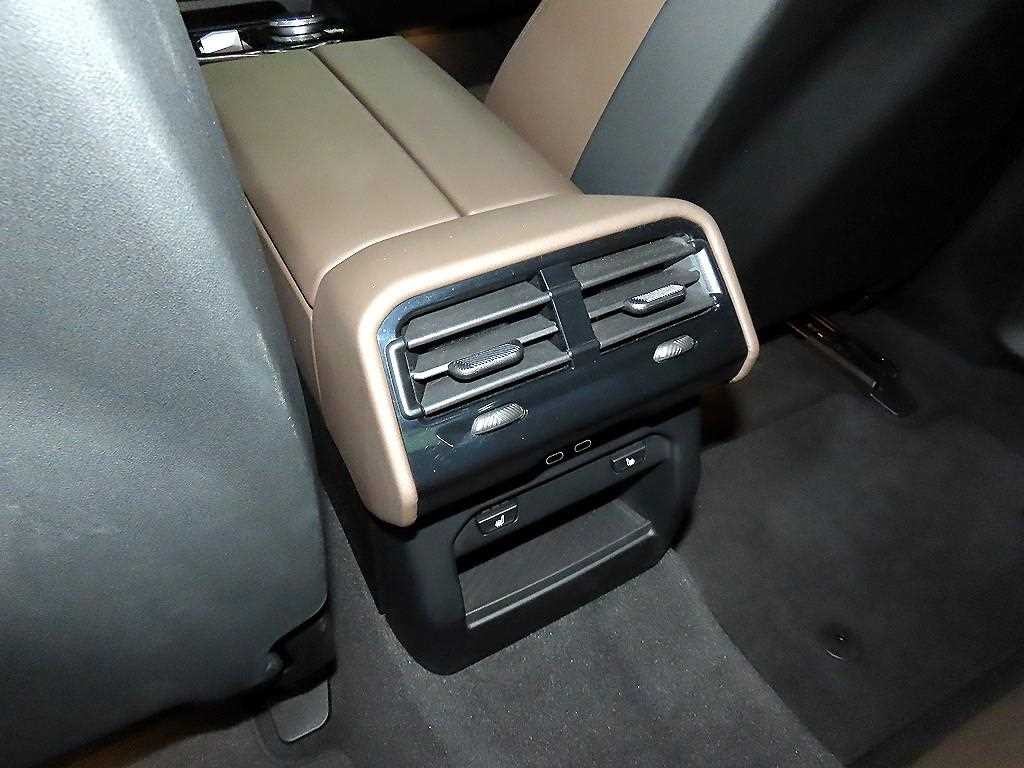 BMW 5시리즈 5시리즈 (G60) 520i 기본형 이미지 15