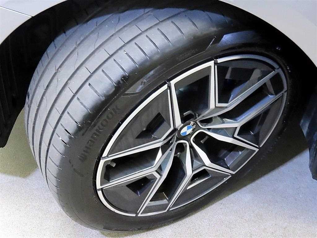 BMW 5시리즈 5시리즈 (G60) 520i 기본형 이미지 20