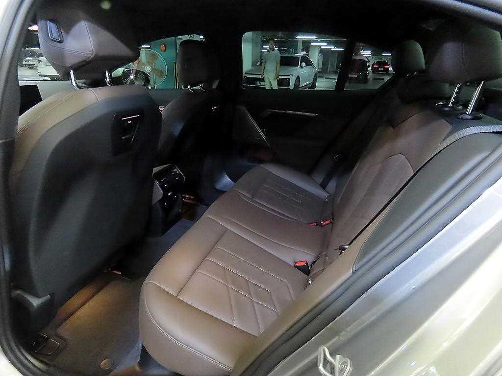 BMW 5시리즈 5시리즈 (G60) 520i 기본형 이미지 7