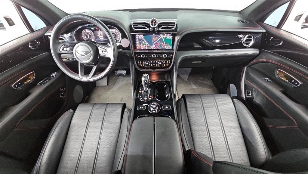 벤틀리 벤테이가 4.0 V8 이미지 8