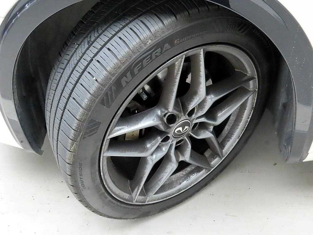인피니티 Q Q30 2.0 프리미엄 이미지 17