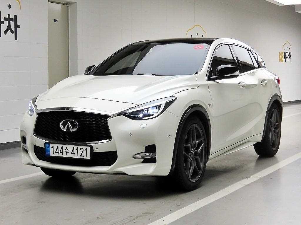 인피니티 Q Q30 2.0 프리미엄 이미지 2