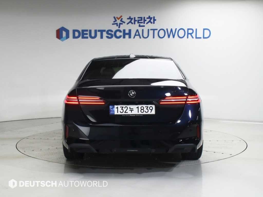BMW 5시리즈 5시리즈 (G60) 520i M 스포츠 이미지 4