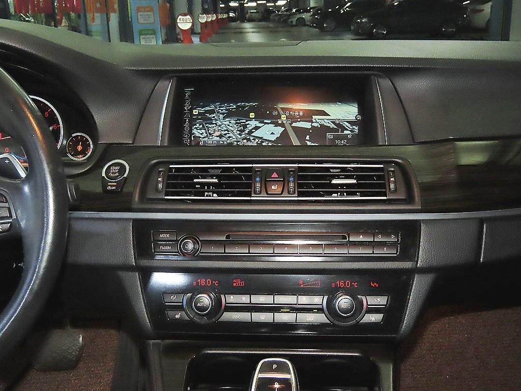 BMW 5시리즈 5시리즈 (F10) 528i 럭셔리 이미지 11
