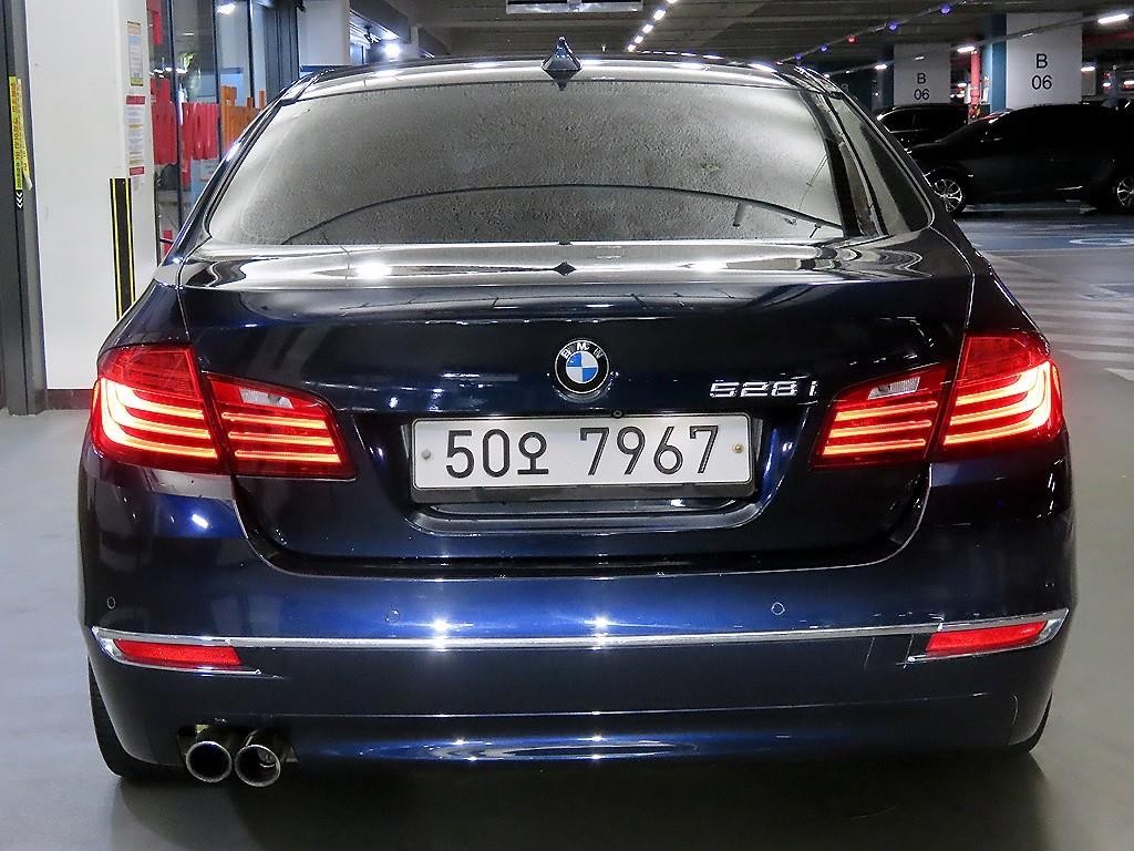 BMW 5시리즈 5시리즈 (F10) 528i 럭셔리 이미지 5