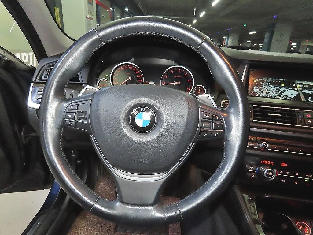 BMW 5시리즈 5시리즈 (F10) 528i 럭셔리 이미지 8